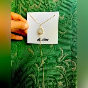 Set & Stones brand 14k Gold Lariat Necklace